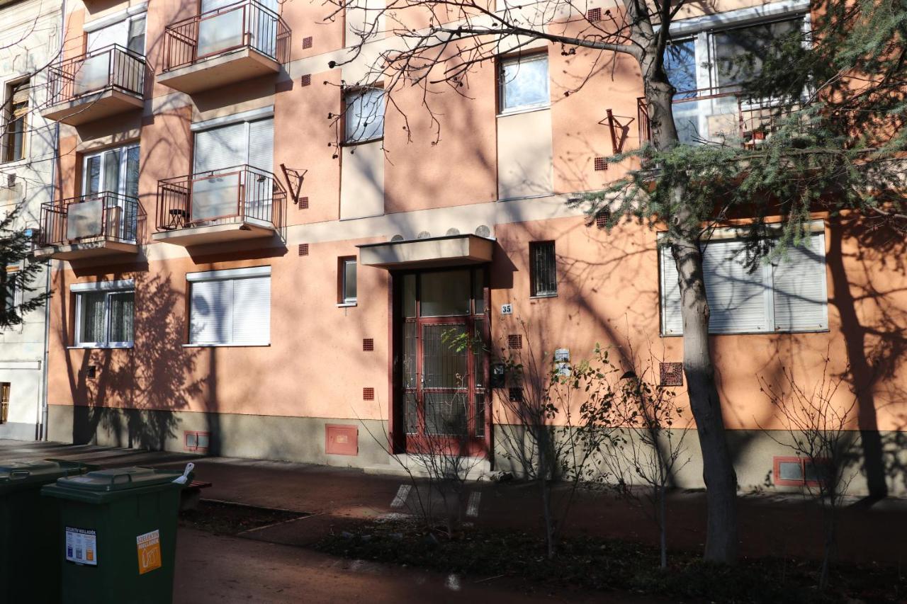 Petofi Apartman Szeged Exterior foto