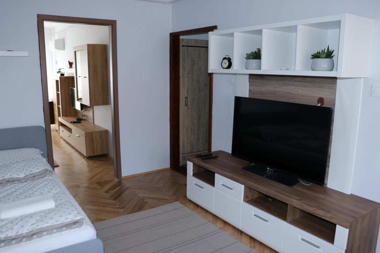 Petofi Apartman Szeged Exterior foto